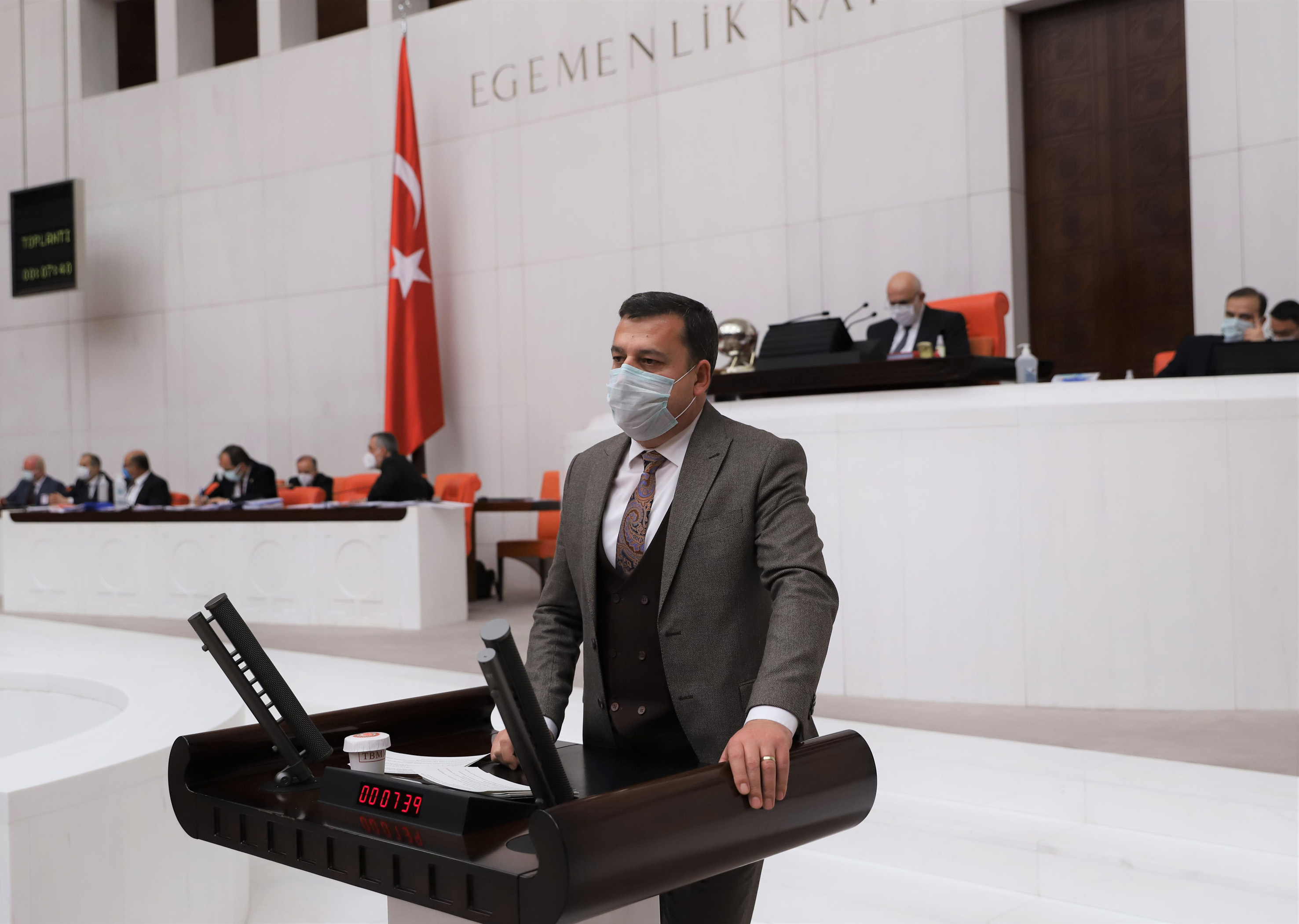 Gündoğdu “Doğal zenginliklerin en büyük şanssızlığı AKP iktidarıdır”