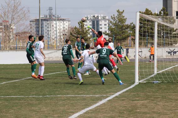Kırklarelispor Konya’dan 5 golle döndü