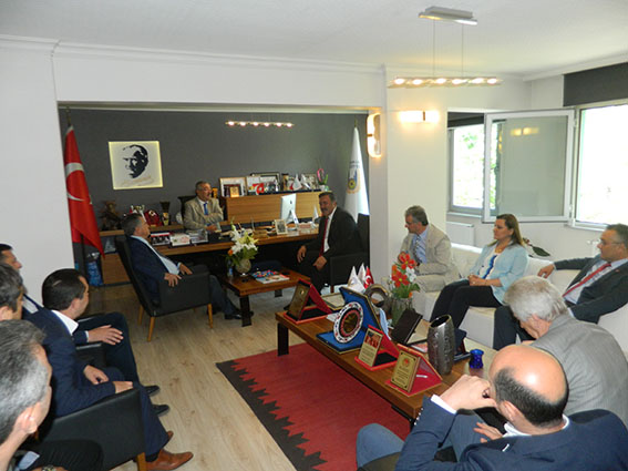CHP’li vekillerden Başkan Emin Halebak’a ziyaret