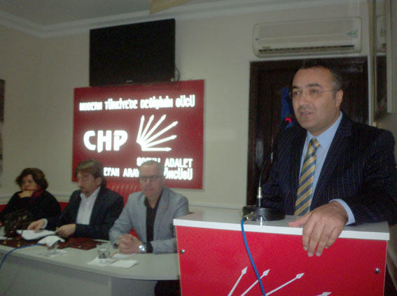 CHP’de hararetli toplantı