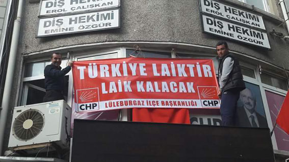CHP’nin 1 Mayıs sloganı; “Yaşasın tam bağımsız laik Türkiye”