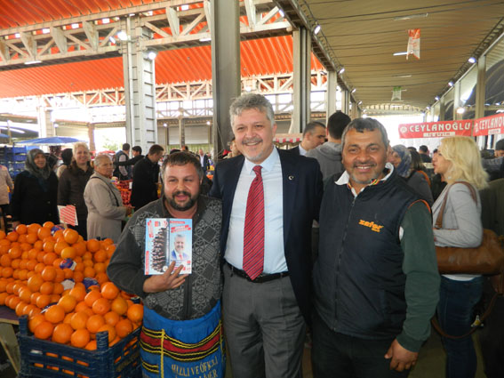 Başkan Gerenli pazarcı esnafına ziyarette bulundu