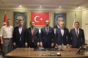 AK Parti Genel Başkan Yardımcısı Zorlu, Kırklareli'nde partililerle bir araya geldi