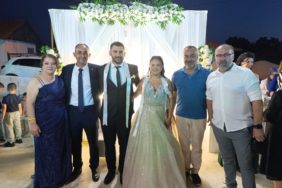 efd28b83-439b-4739-a98a-c7d4a4400863