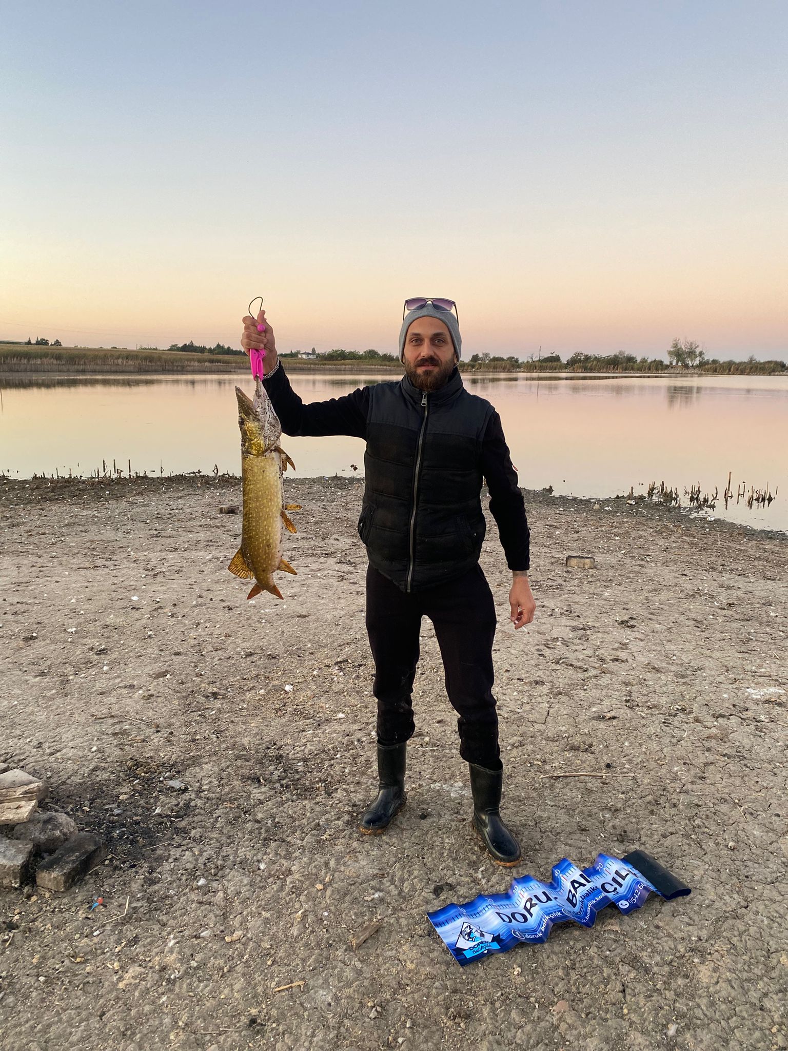 1f4226cf-7d87-441e-93c9-a6a432635a9a