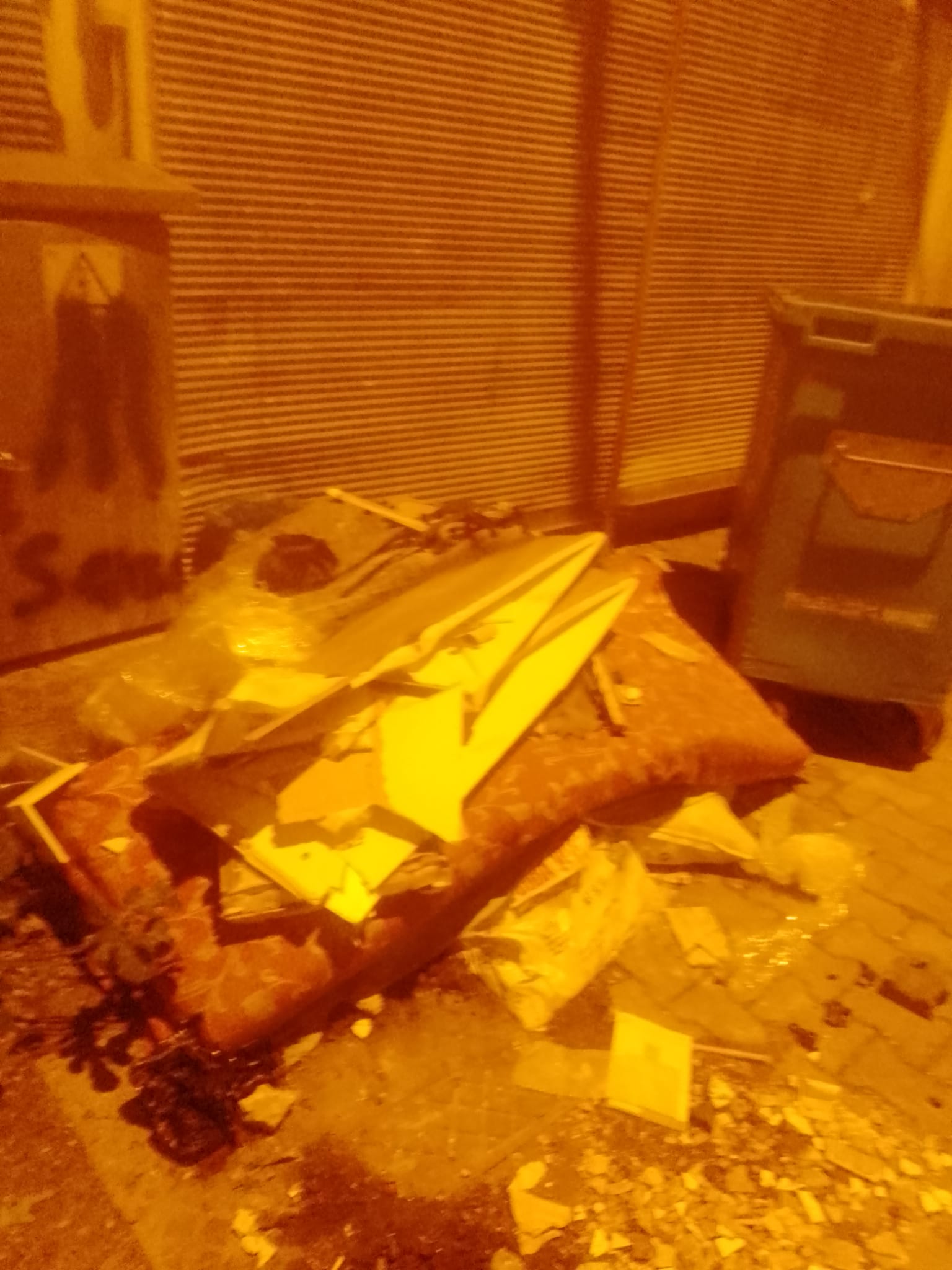 22855006-fca7-42c6-8f45-ae91ccb6f944