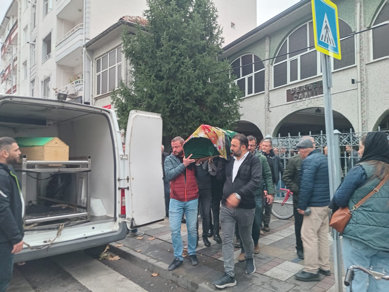 2c6f2d27-d48a-458d-8608-30231a848f9c