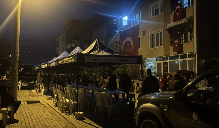 Kırklareli'nde şehit Berkay Karaca'nın ailesi taziyeleri kabul etti