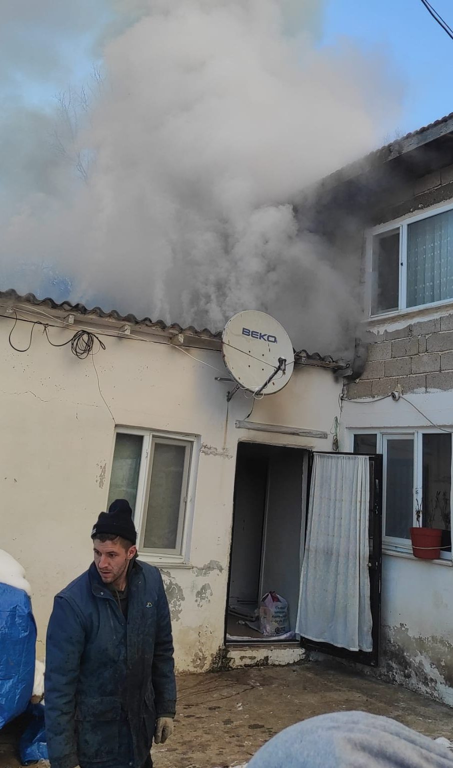 Kırklareli'nde çıkan yangında iki ev kullanılamaz hale geldi