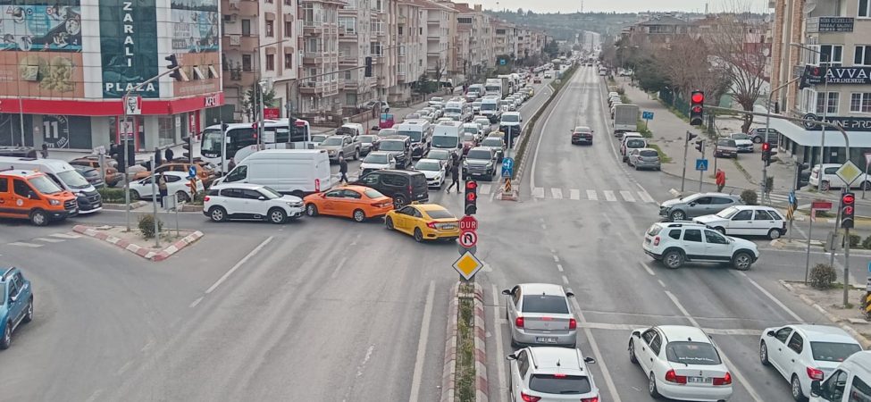 3b21e64e-fe8d-43e7-97e5-1d705e320214