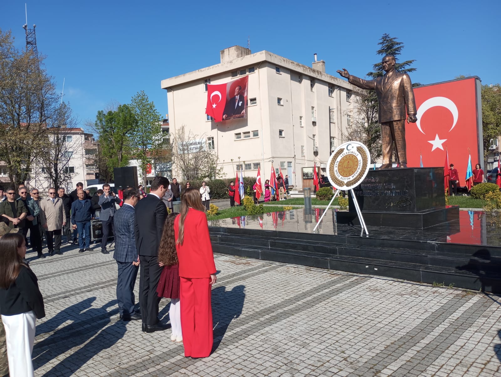 4e7581ec-2d66-46ca-84f3-d62dce412b2f