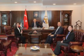 Fransa’daki yarışmada birinci olan öğrenciden Rektör Hatipler'e ziyaret