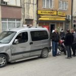 Edirne'de elektrikli bisikletle motosikletin çarpıştığı kaza güvenlik kamerasında