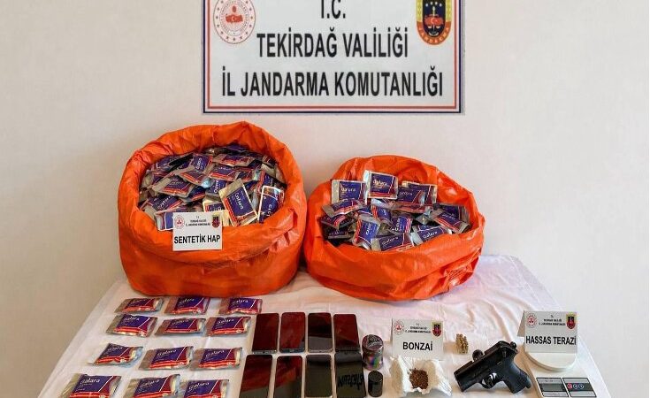 Tekirdağ merkezli uyuşturucu operasyonunda yakalanan 8 zanlı tutuklandı