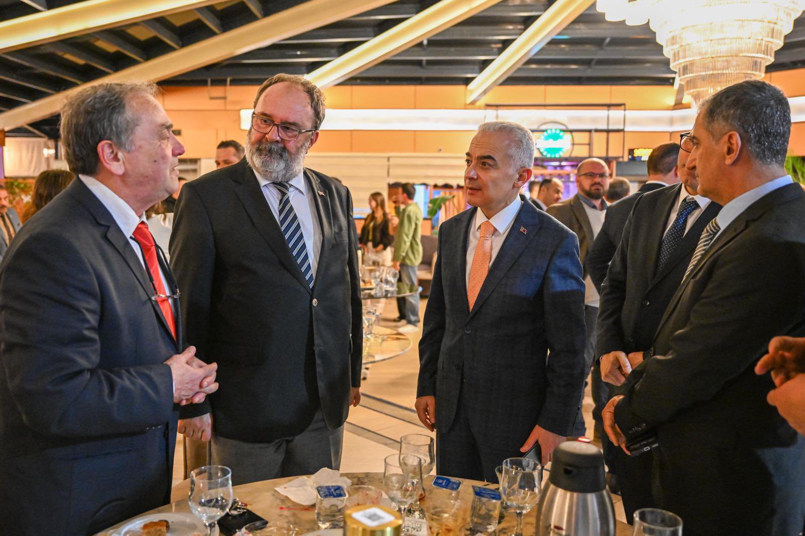 Kırklareli Valisi Turan, turizm sektör temsilcileriyle bir araya geldi