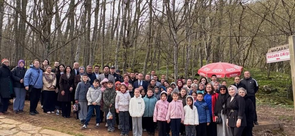 Kırklareli'nde öğrenciler Dupnisa Mağarası'nı gezdi