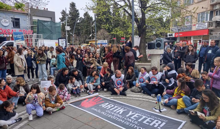 d11947b6-0100-4d49-bd78-dc5ba88b5d89