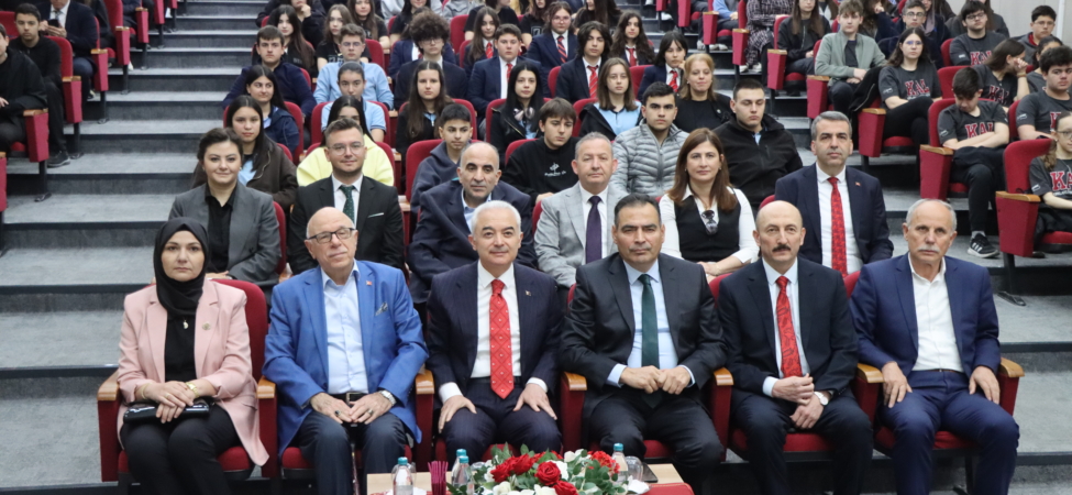 Kırklareli'nde öğrencilere "Adab-ı Muaşeret ve Zarafet" eğitimi verildi