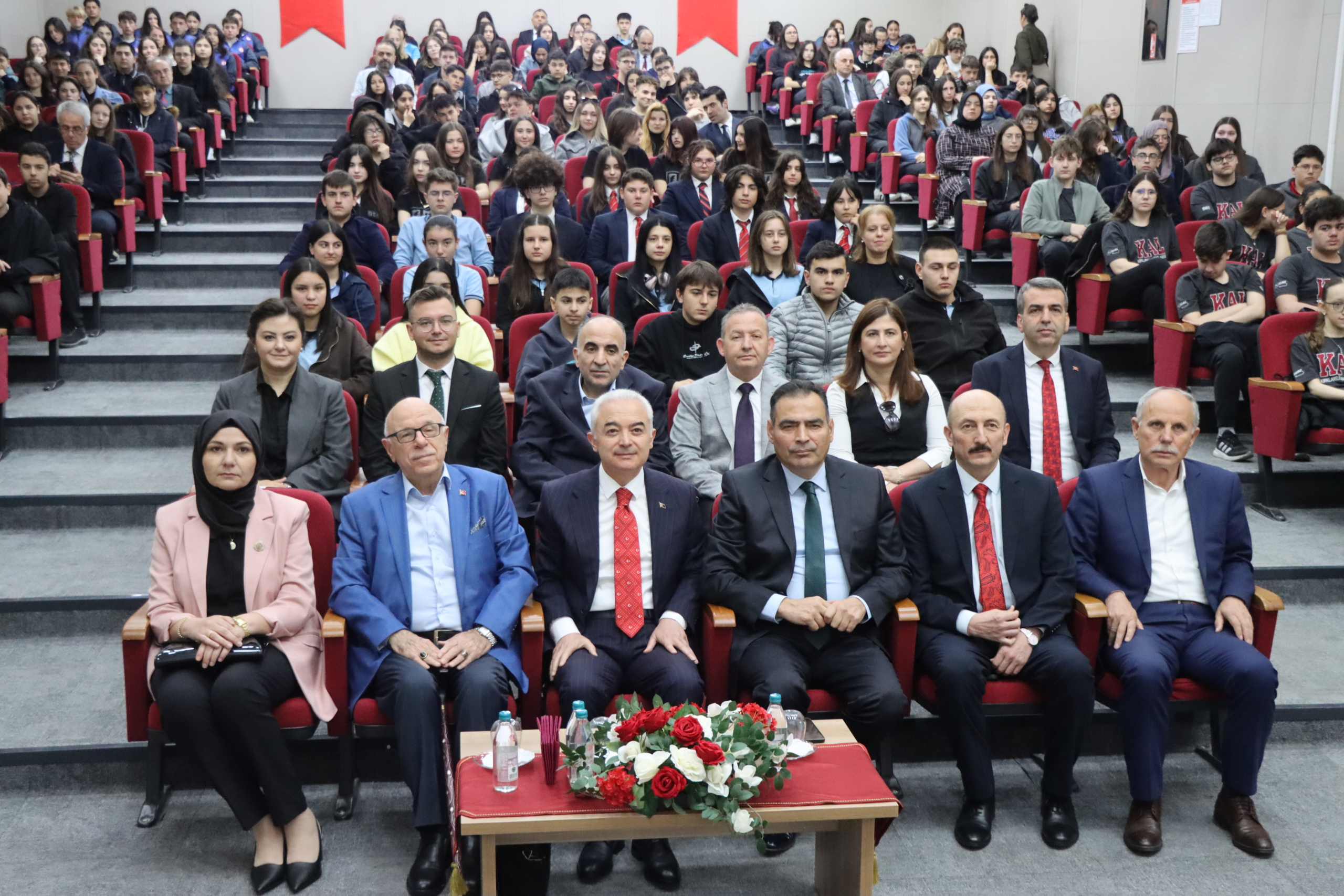 Kırklareli'nde öğrencilere "Adab-ı Muaşeret ve Zarafet" eğitimi verildi
