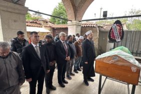 Edirne'de arkadaşının tüfekle vurarak öldürdüğü kız çocuğunun cenazesi toprağa verildi