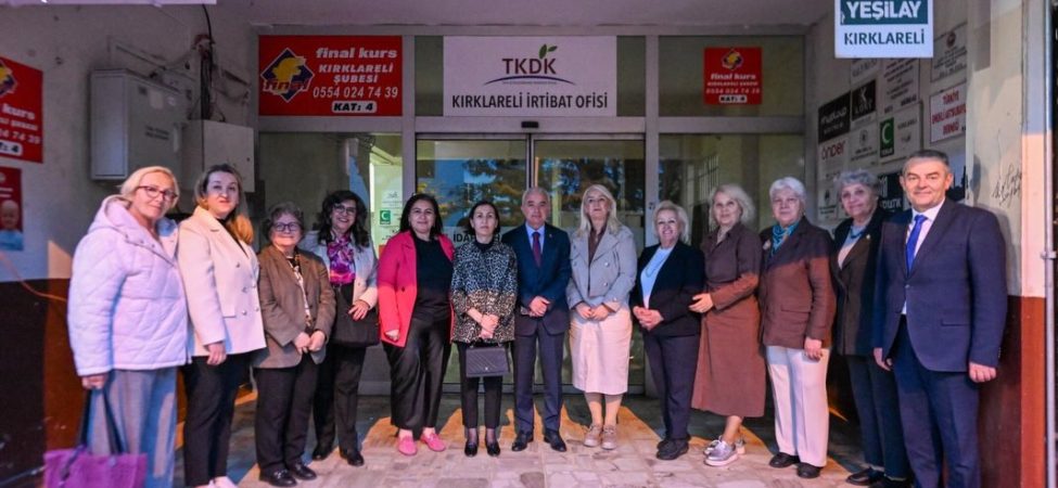 Kırklareli Valisi Turan, Anneler Derneğini ziyaret etti