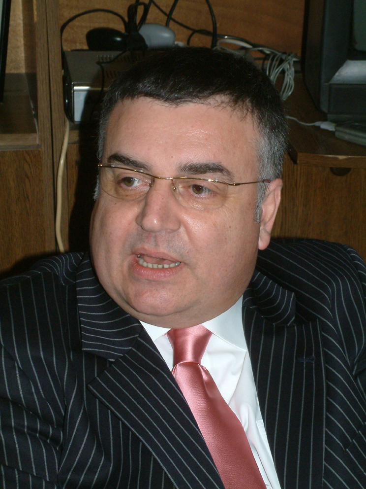 KESİMOĞLU KPSS’Yİ MECLİSE TAŞIDI