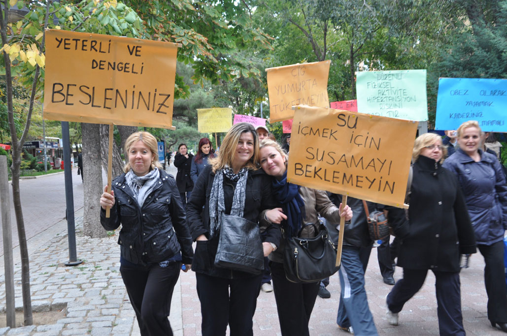 Sağlık için yürüdüler