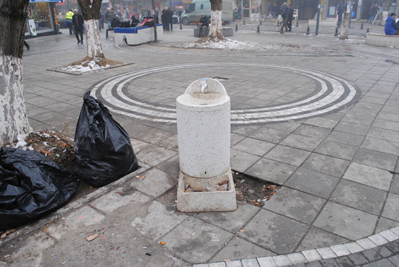Belediye, iki alana portatif çeşme koydu
