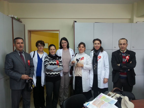 Öğretmenlerden kokartlı eylem