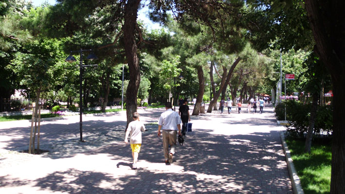 İstasyon Caddesi hayat veriyor