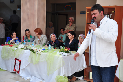 MACERACI, YEMEK YARIŞMASINDA…