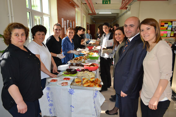Lüleburgaz Lisesi kermes düzenledi