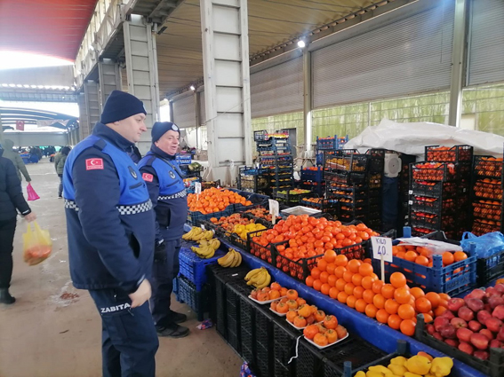 Zabıtadan pazar denetimi