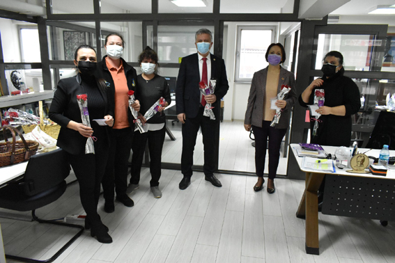 Başkan Gerenli şantiyede kadın emekçilerle!