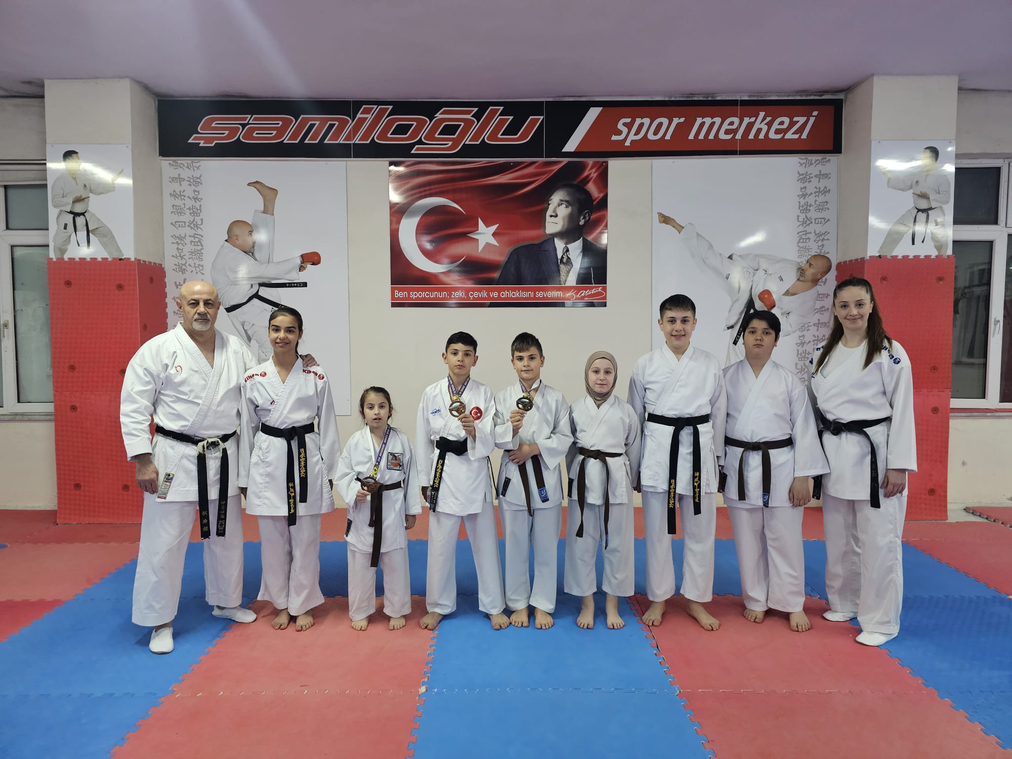 Şamiloğlu Bulgaristan’dan 4 madalyayla döndü